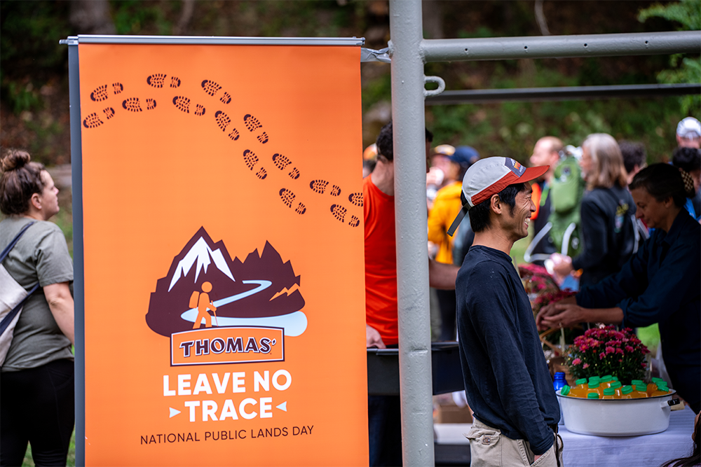 Leave no trace sign and volunteers